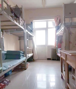 河北科技大学宿舍条件好不好?